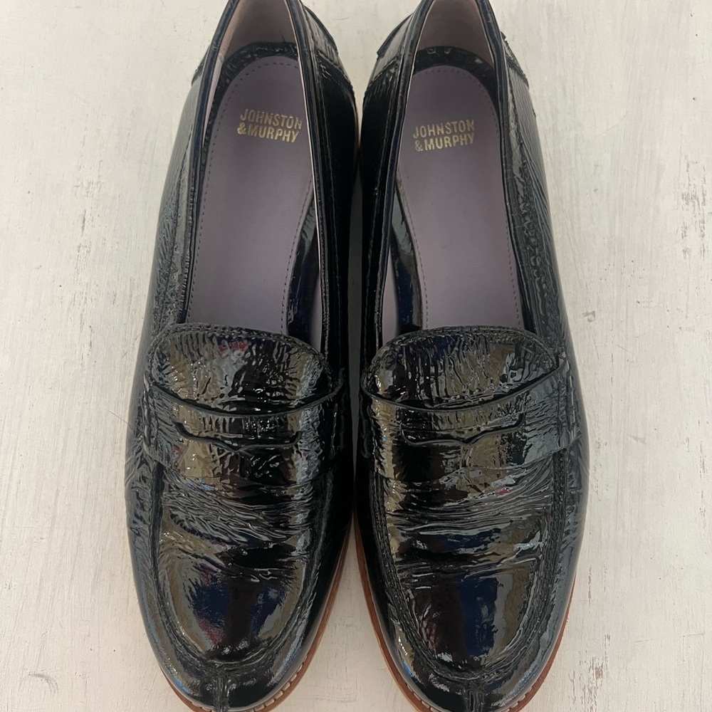 Johnston & Murphy Women’s Glossy Black Loafers